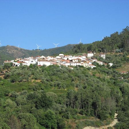 Alojamento Local De Pardieiros Hotel Avô Екстериор снимка